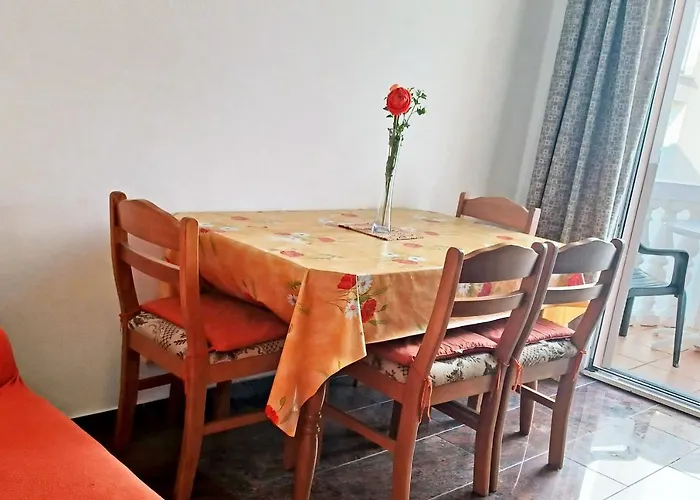 Angelika Apartman Grebastica